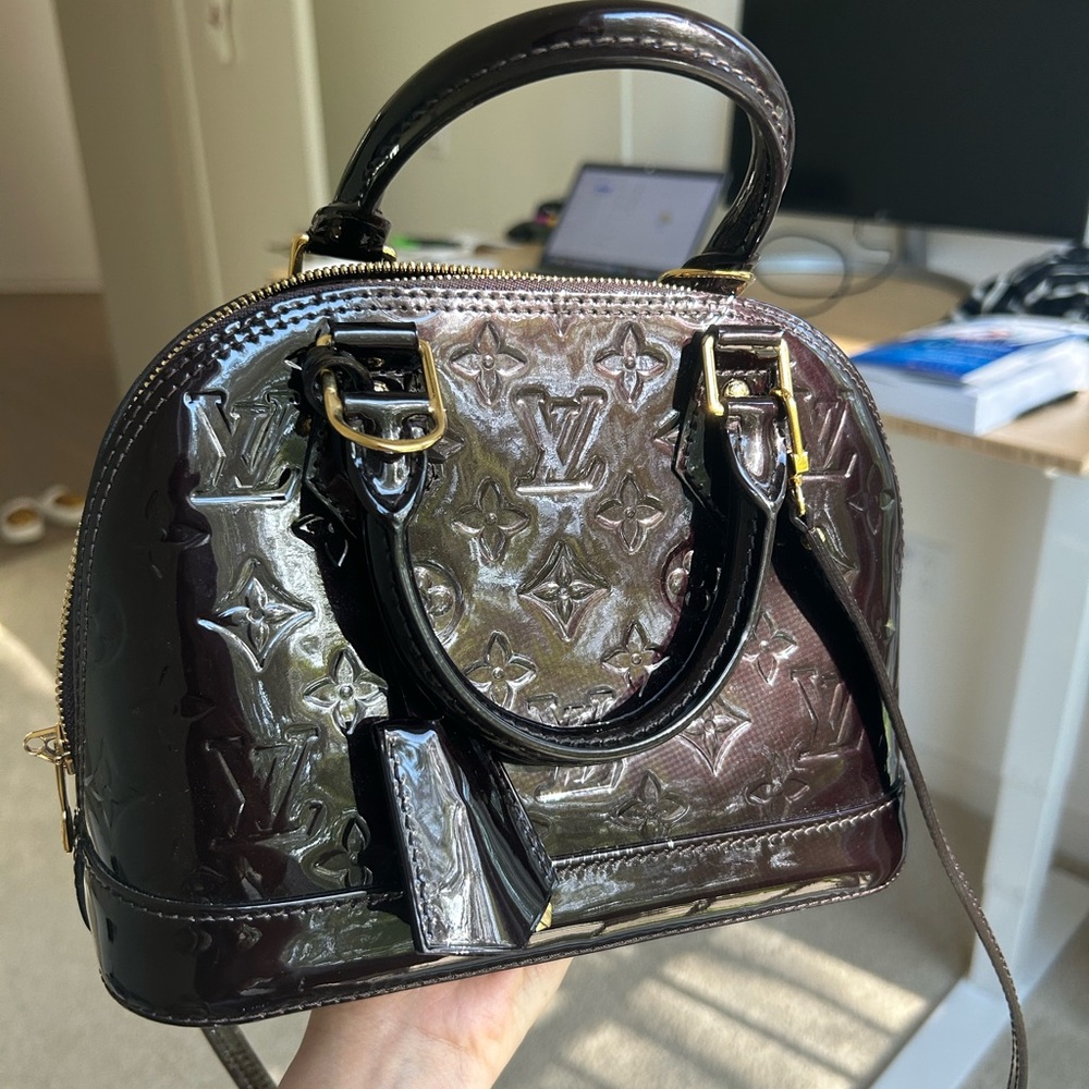 Authentic Louis Vuitton Alma BB Monogram